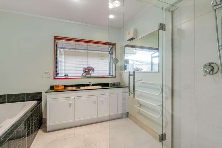 109 Everitt Crescent Whangamatā_18