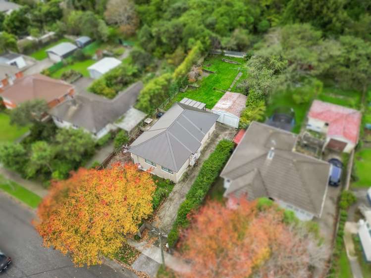 6 Boyd Grove Naenae_26