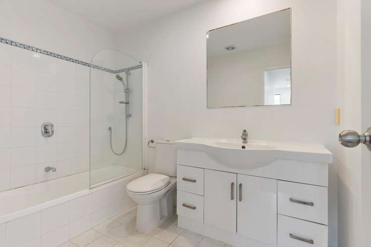 7/69 Target Road Totara Vale_9