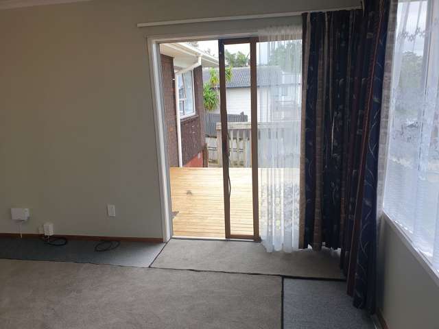 12A Pipitea Place Massey_2