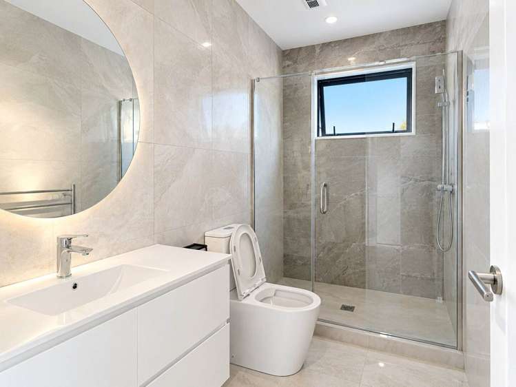 2/16 Waterloo Road Milford_7