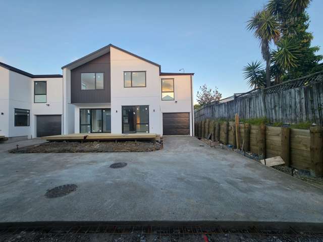 Lot 2/15, 3/15 & 5/1 Matterhorn Crescent Northpark_2