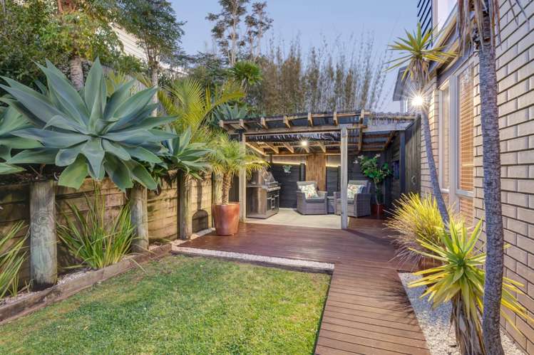 1 Barnacle Rise Red Beach_27