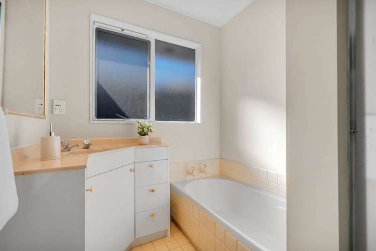 3/7 Frost Road Mt Roskill_9
