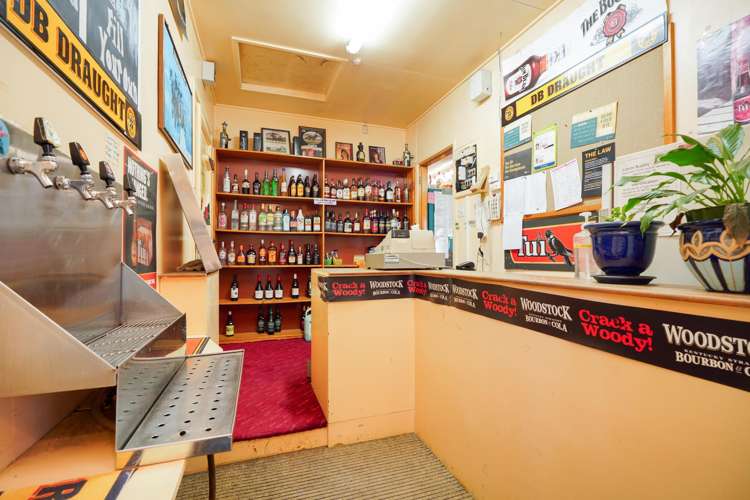 76 King & 143 Main Streets Otautau_7