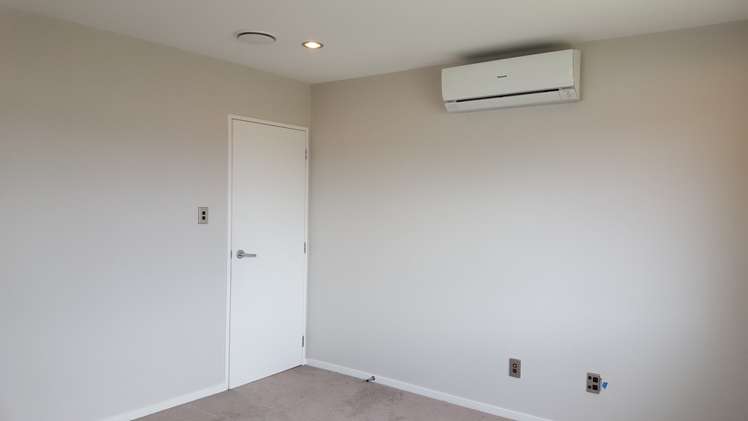 44 Pencaitland Drive Flat Bush_8