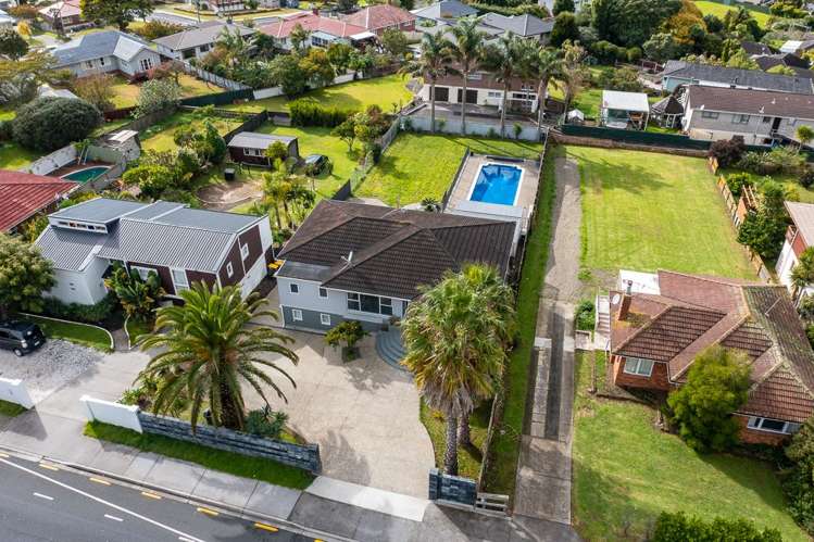 229 Te Atatu Road Te Atatu South_22