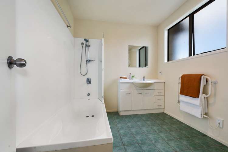 3/11 The Avenue Albany_15