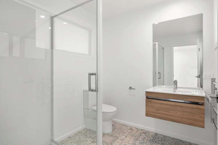 11a Holland Street Glenholme_9