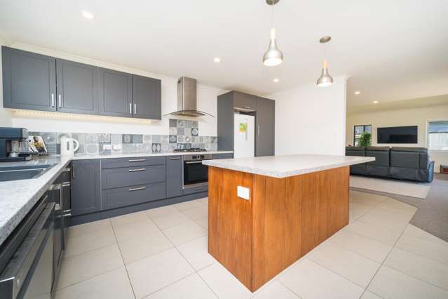 6 Silkwood Place Fitzherbert_1