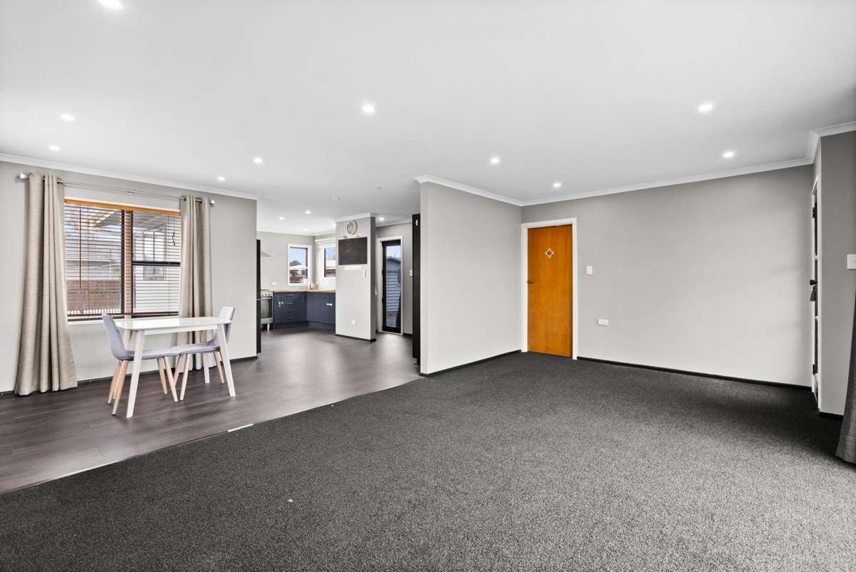 32 Robinson Crescent_1