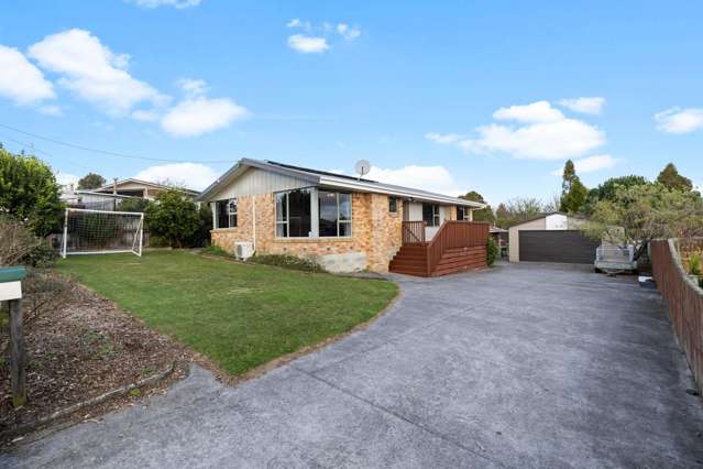 Renovated family living with space & versatility