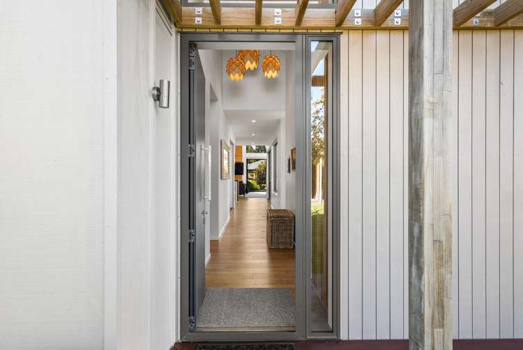 32 Carnaveron Drive_4