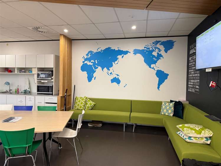 Level 1, 191 High Street Hutt Central_9