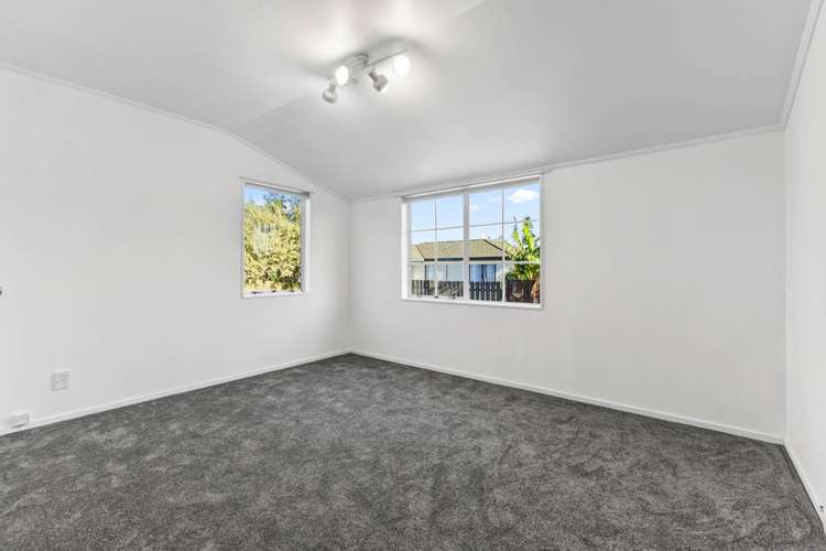 1/8 Sparrow Place Manurewa_8