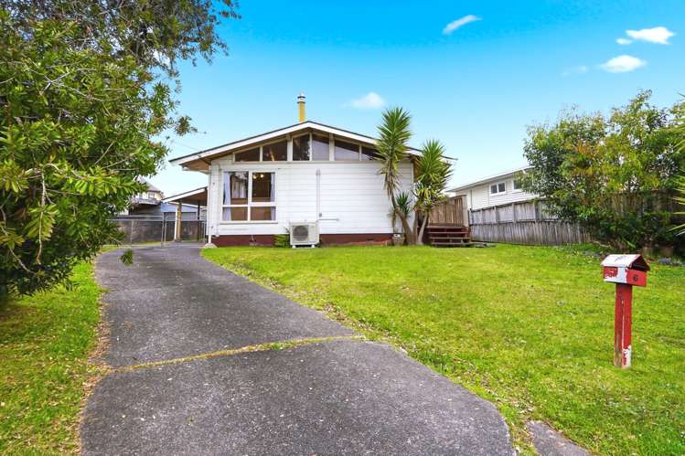 6 Robert Burke Place Henderson_2