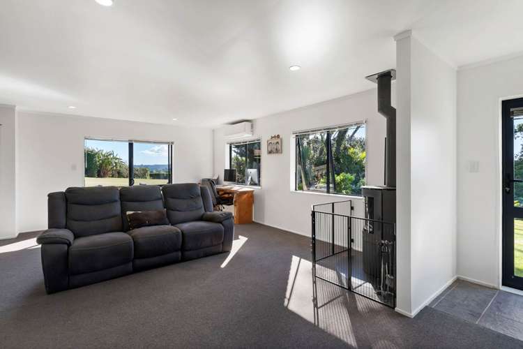 2123 Awhitu Road Pollok_12