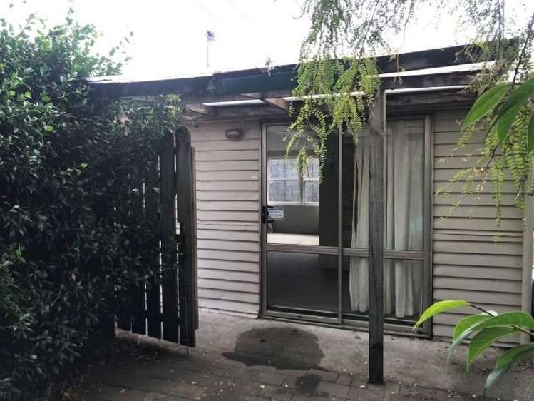 168C Old Farm Road 1076_1