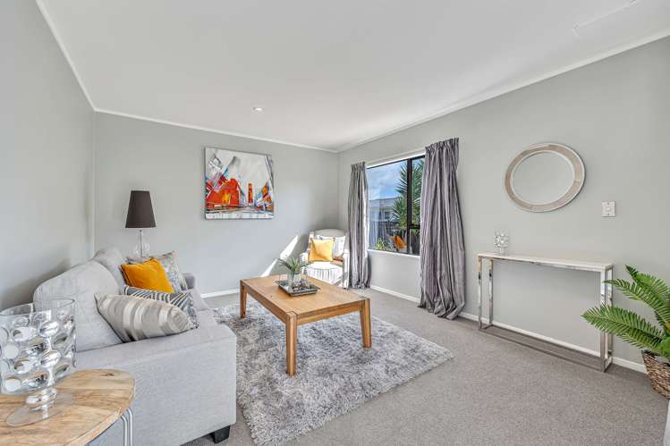 2/19 Smiths Avenue Papakura_4