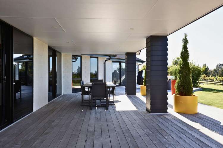 25 Sarona Park Drive Omanawa_11