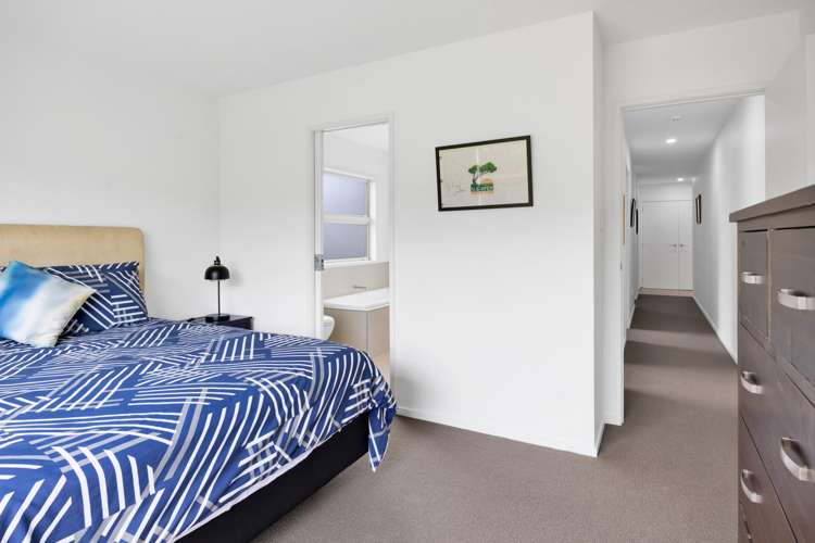 16 Egmont Street Patea_19