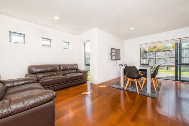 11 Oakville Avenue Flat Bush_1