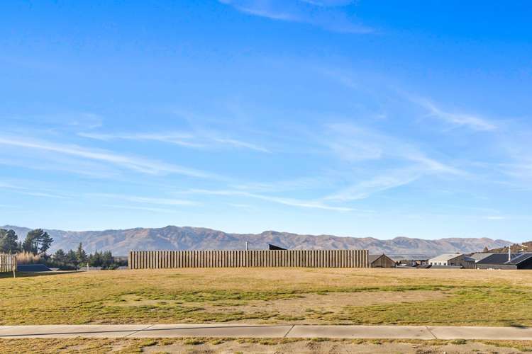 8 Bonspiel Road Wanaka_2