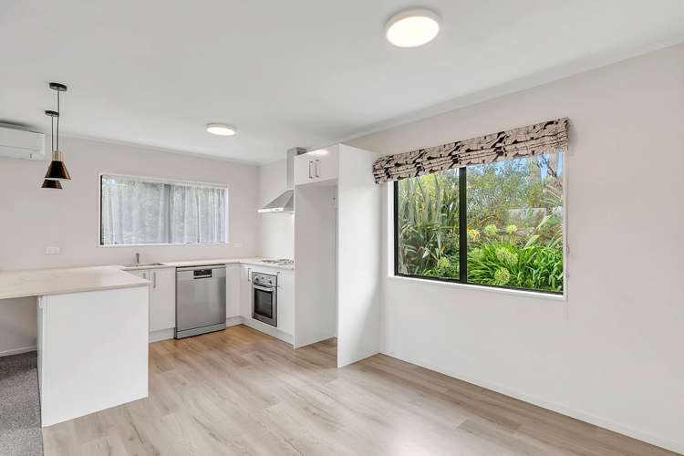 17 Omapere Street Whitby_6