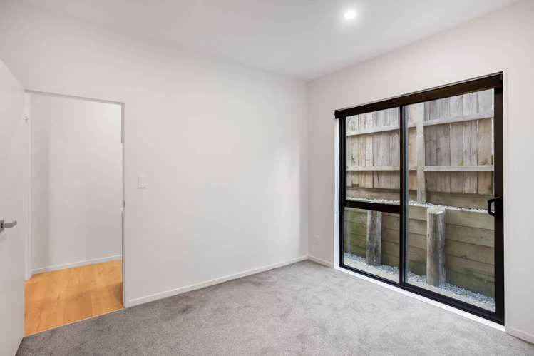 58 Lime Hill Rise Flat Bush_13