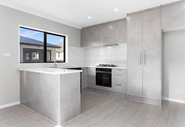 15b Crown Crescent Otara_3