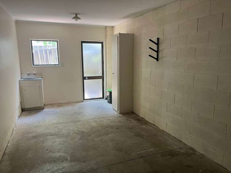 3/17 Queen Mary Avenue New Lynn_8