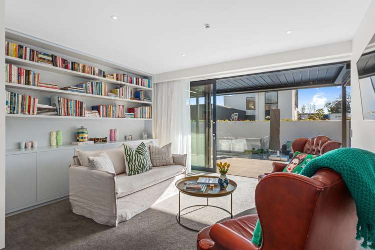 7 Helmores Lane Merivale_31
