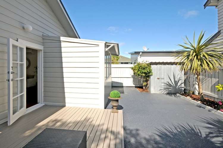 59 Kauri Street Miramar_15