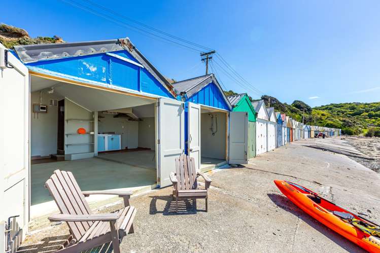 4 & 5 South Beach Road Titahi Bay_3