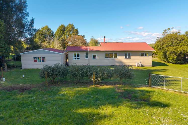 100 Inglis Road Pahiatua_33