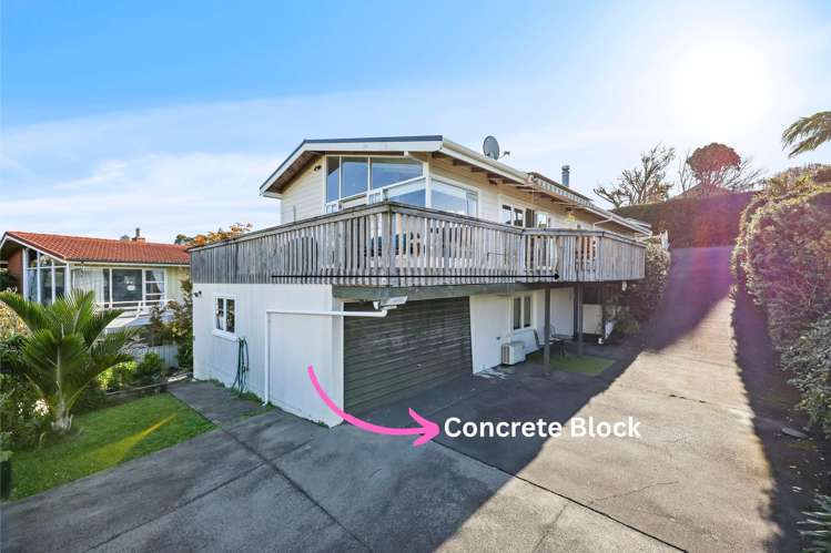 13 Colmar Road Mellons Bay_30