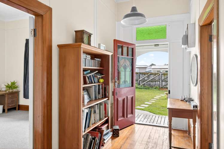 18 Cobden Street Gisborne_2