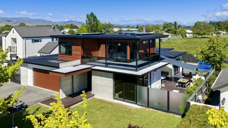 3 Evesham Lane Springlands_1