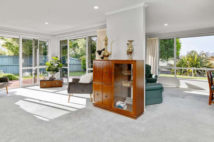 3 Avening Close Blenheim Central_8