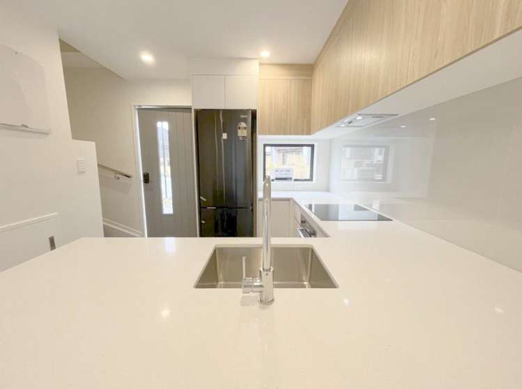  6/327 Glengarry Road Glen Eden_2