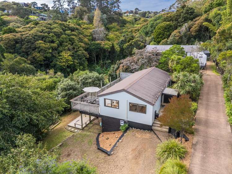 37b Ocean Road Surfdale_3