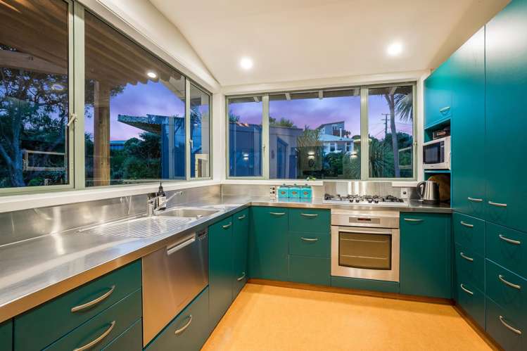 137 Wellington Road Paekakariki_26