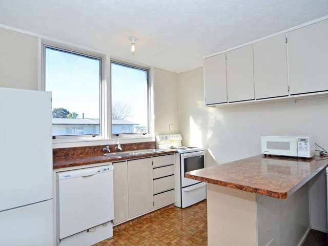 10 Moore Crescent Carterton_1