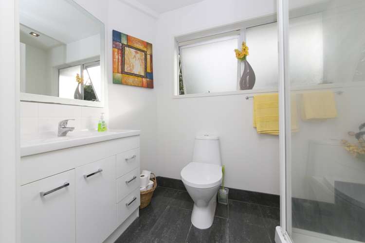 20 Onedin Place Titirangi_7