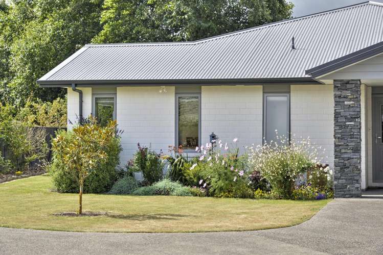 74 Feist Street Carterton_18