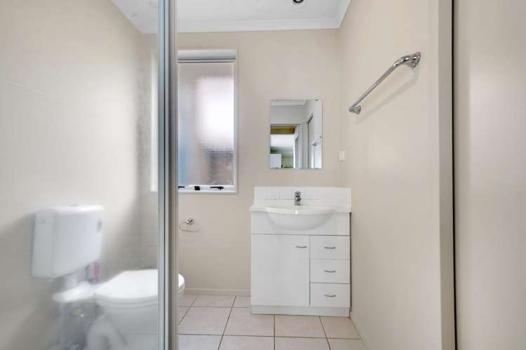 2 Ritchie Crescent Takanini_20