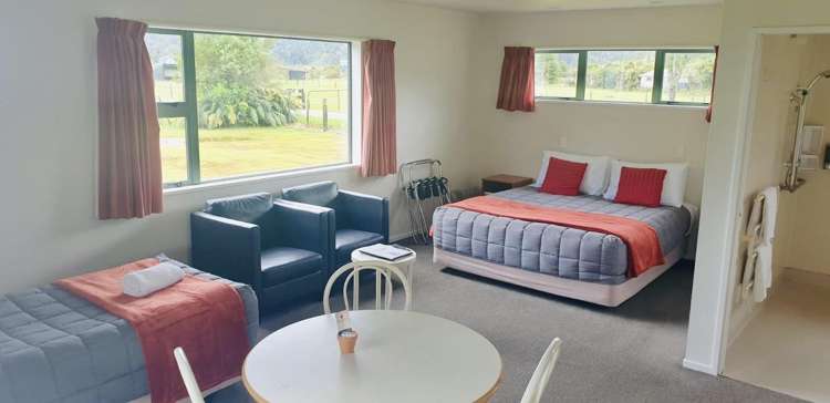 2830 Franz Josef Highway Franz Josef Glacier_14