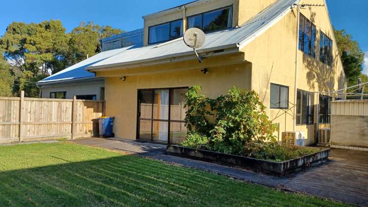 491A Paremoremo Road 10892_1
