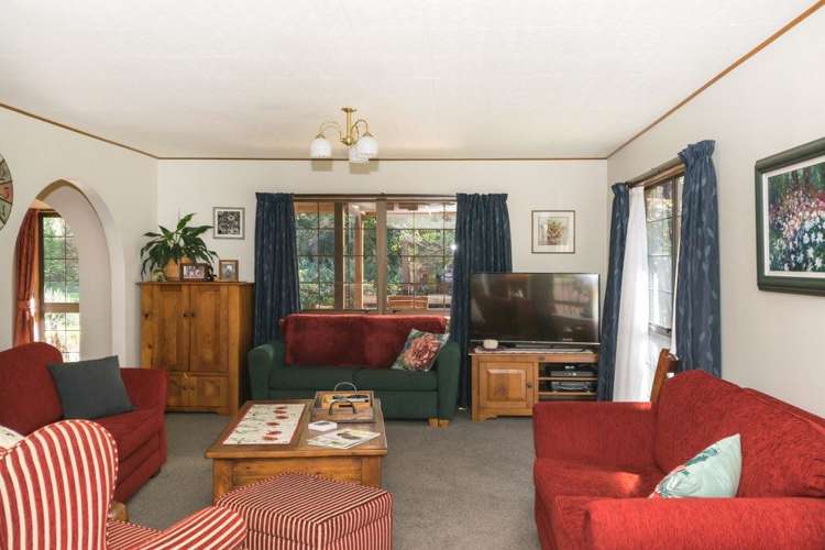 33 Neal Road Rarangi_5