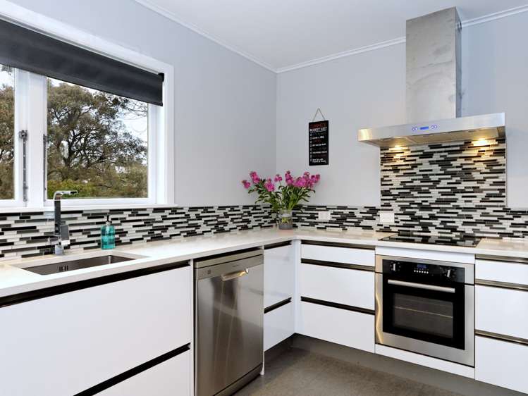 124 Tiroroa Avenue Te Atatu South_10